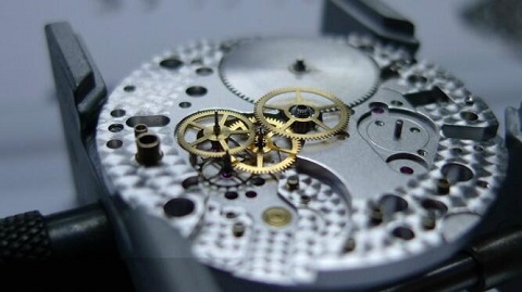 沛纳海手表维修价目表（沛纳海发条磨损）